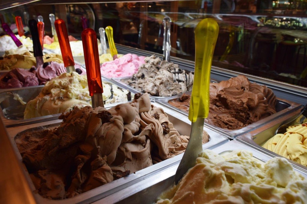 The cabinet fully made up with delicious gelato